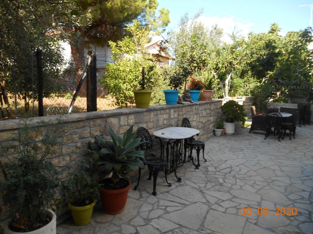 Melios Rooms Petalídhion Екстериор снимка