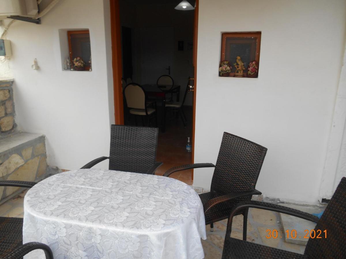 Melios Rooms Petalídhion Екстериор снимка