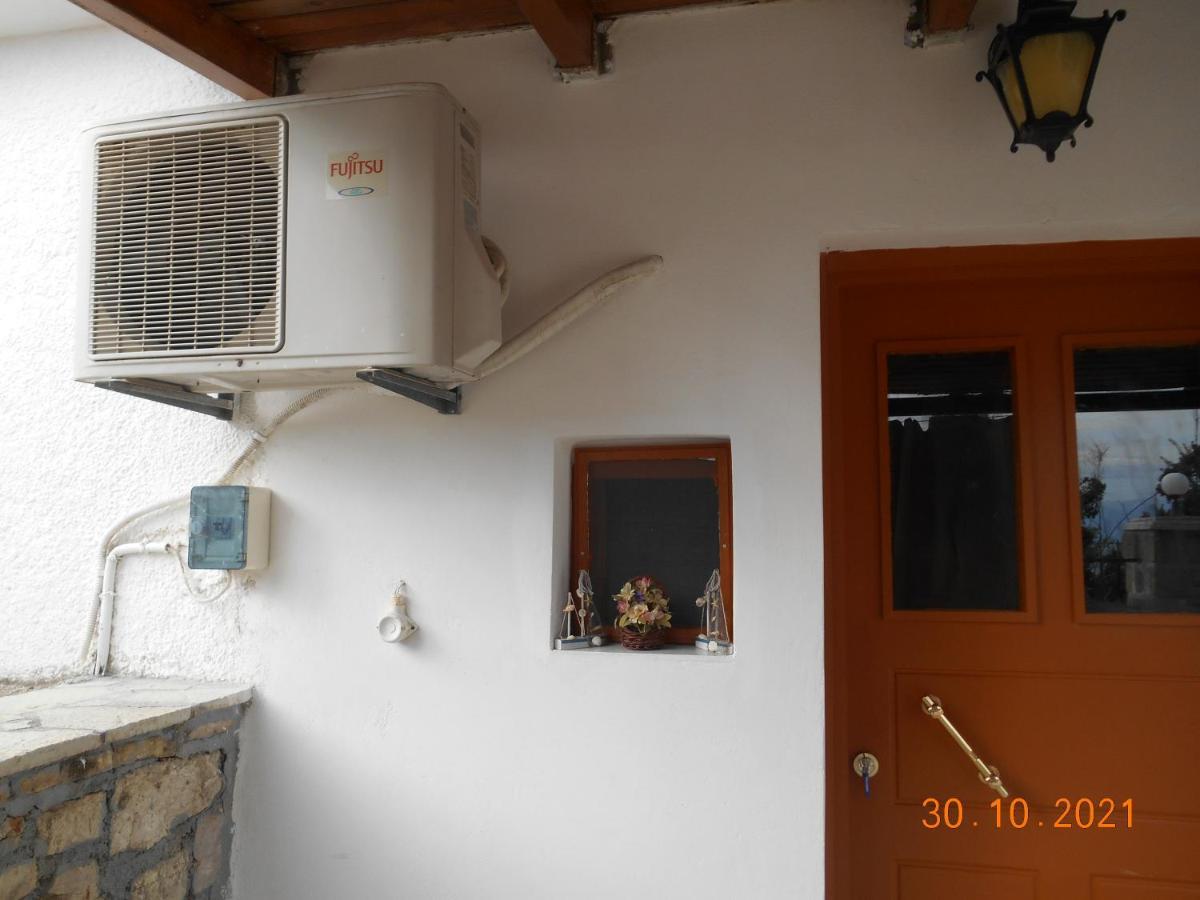 Melios Rooms Petalídhion Екстериор снимка