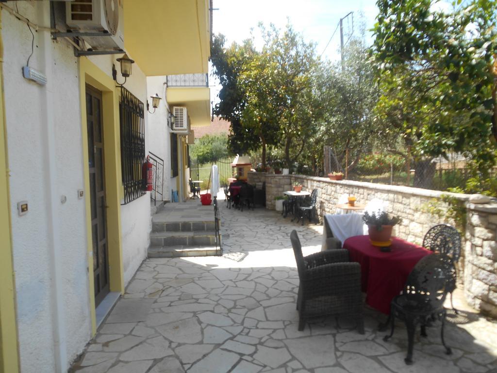 Melios Rooms Petalídhion Екстериор снимка
