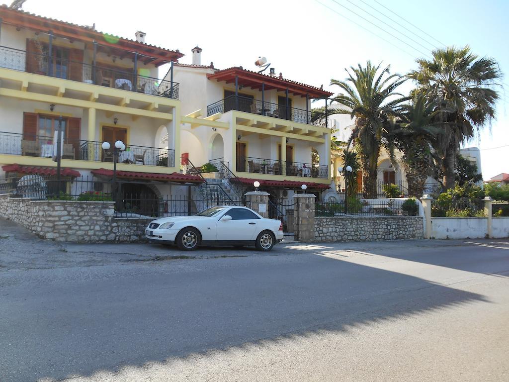 Melios Rooms Petalídhion Екстериор снимка