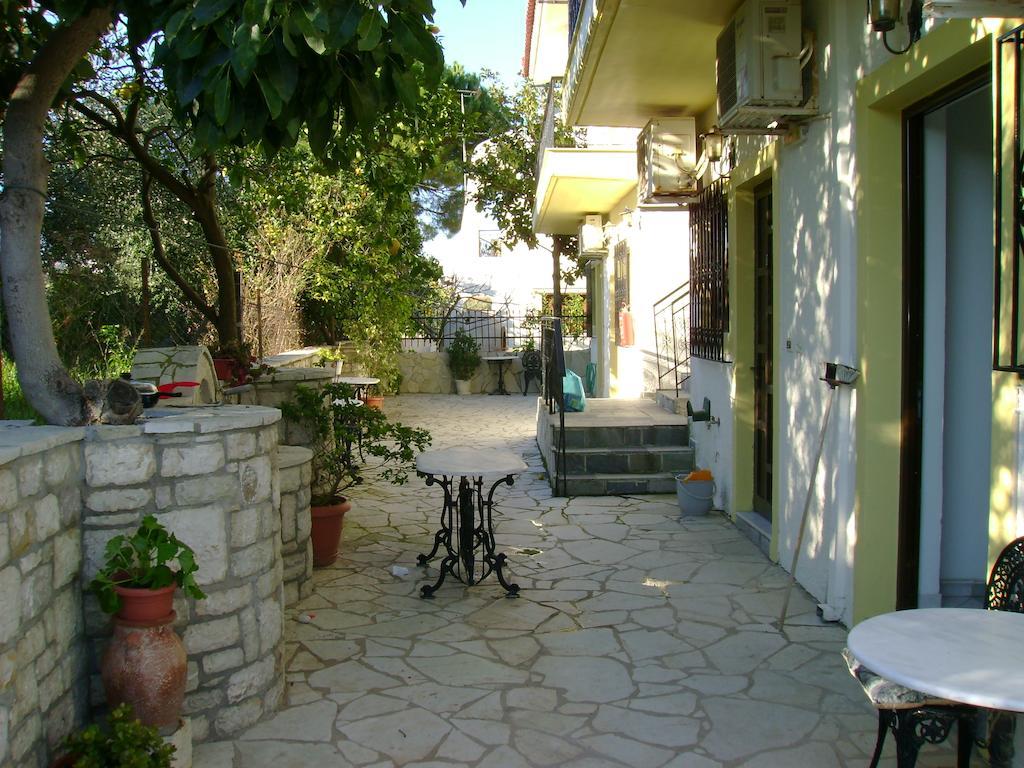 Melios Rooms Petalídhion Екстериор снимка